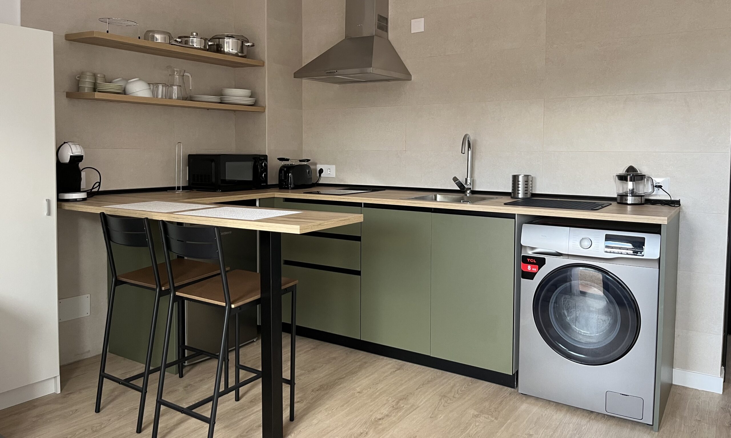 Salón-cocina equipado del Apartamento 3 – Tres Olivos La Alberca
